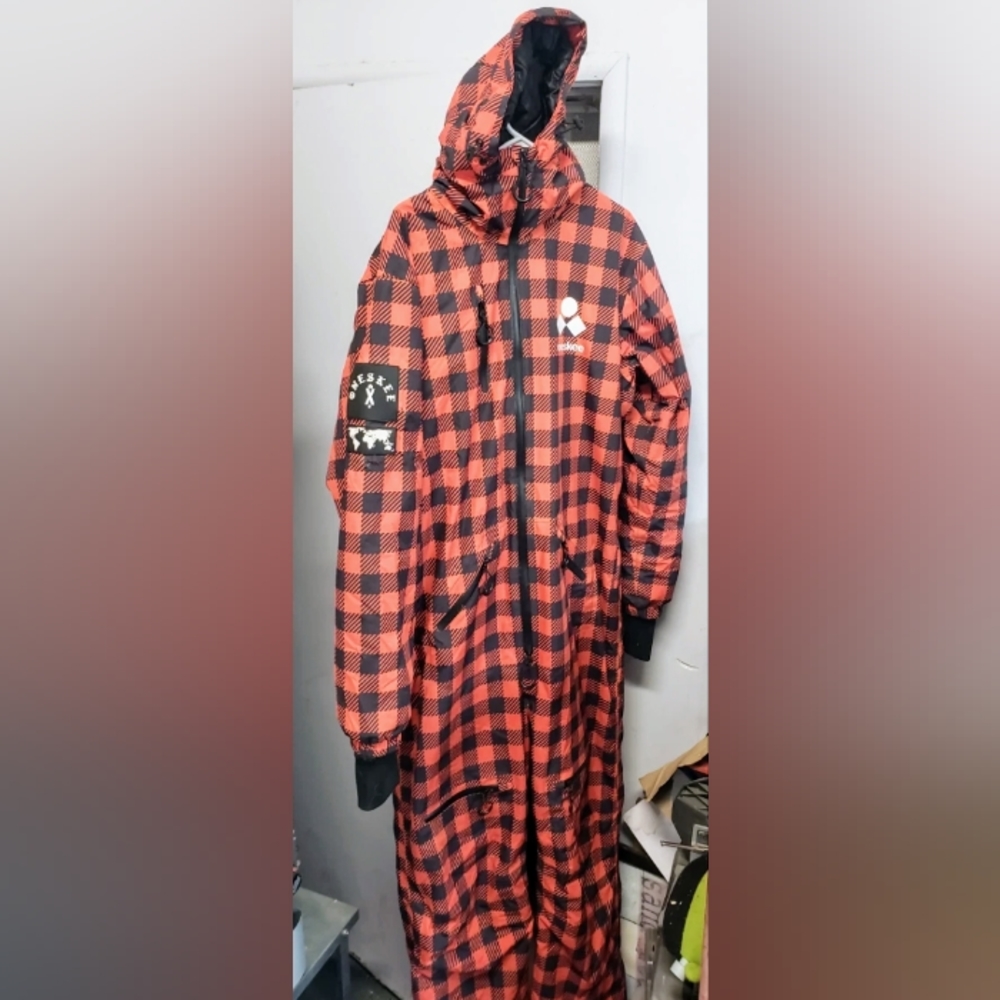 Oneskee insulated suit,Large